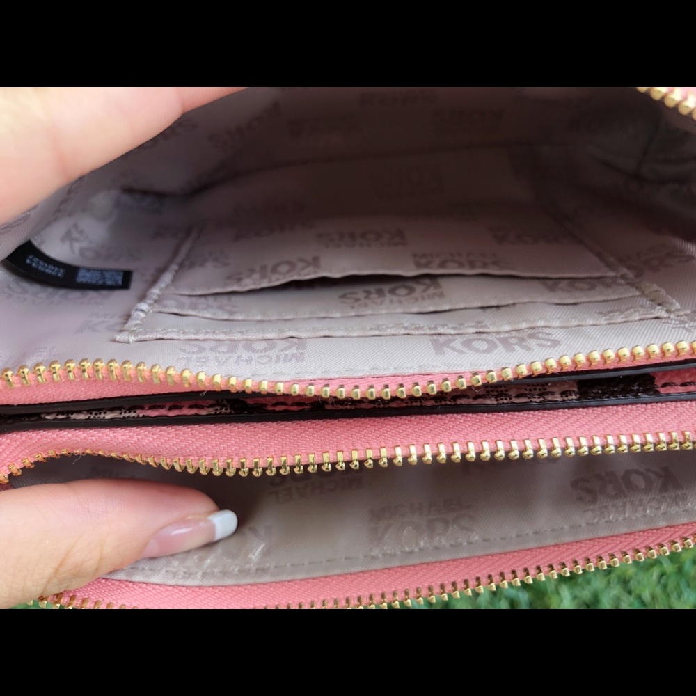 Michael Kors Large double zip wristlet floral - Picture 4 of 7